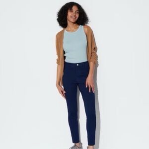Uniqlo Jeggings Dark Wash Blue Small Waist 26/27